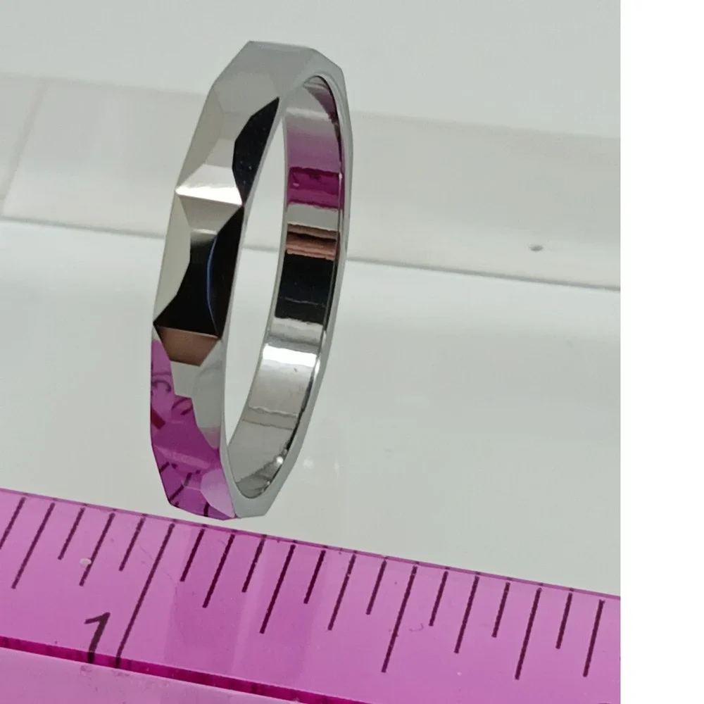 Vintage Tungsten Faceted Geometric Ring Silver Tone 4mm Band Size 11.5 Y2K NOS